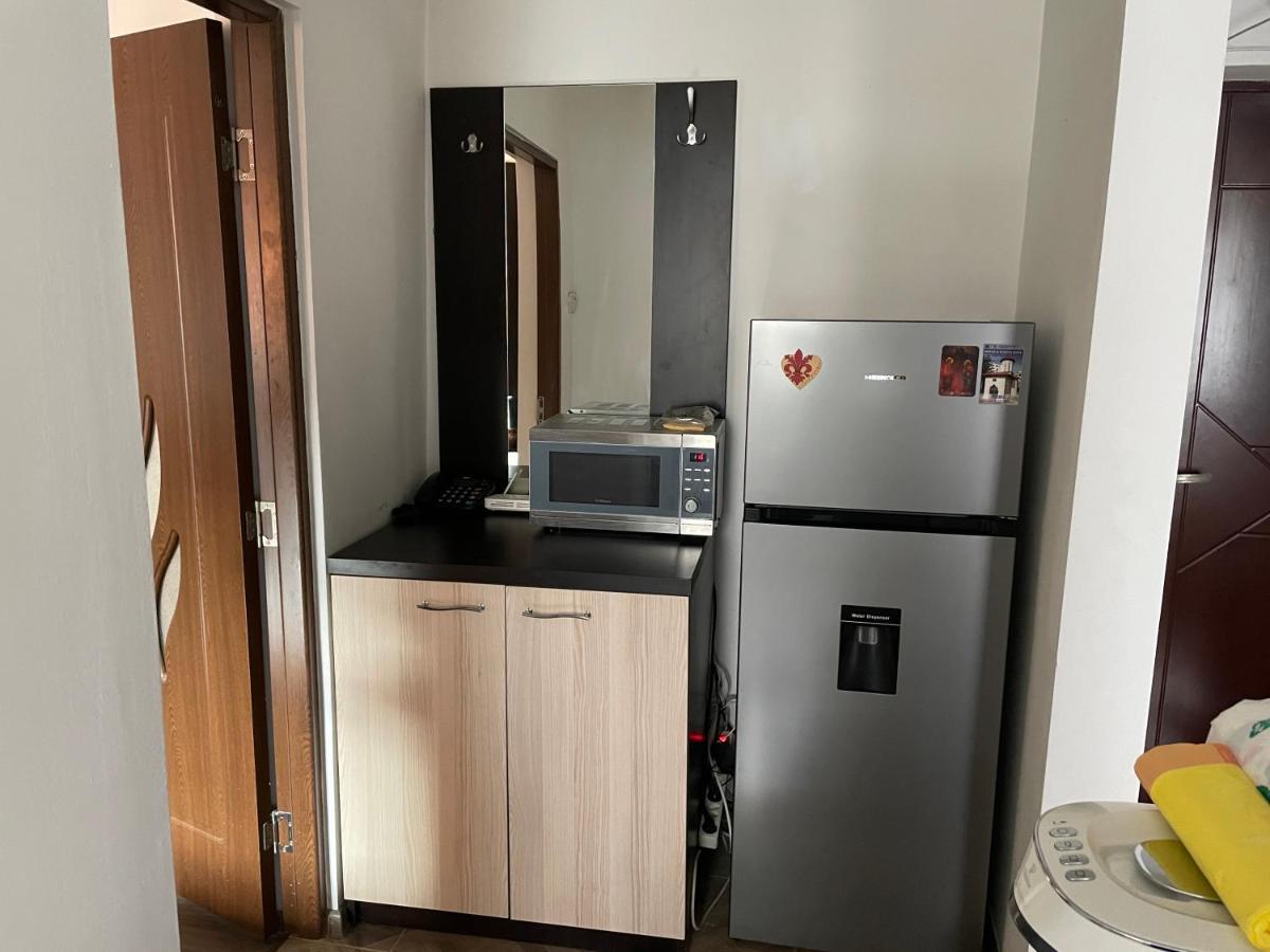 Bucuresti Comfort Apartment Luaran gambar
